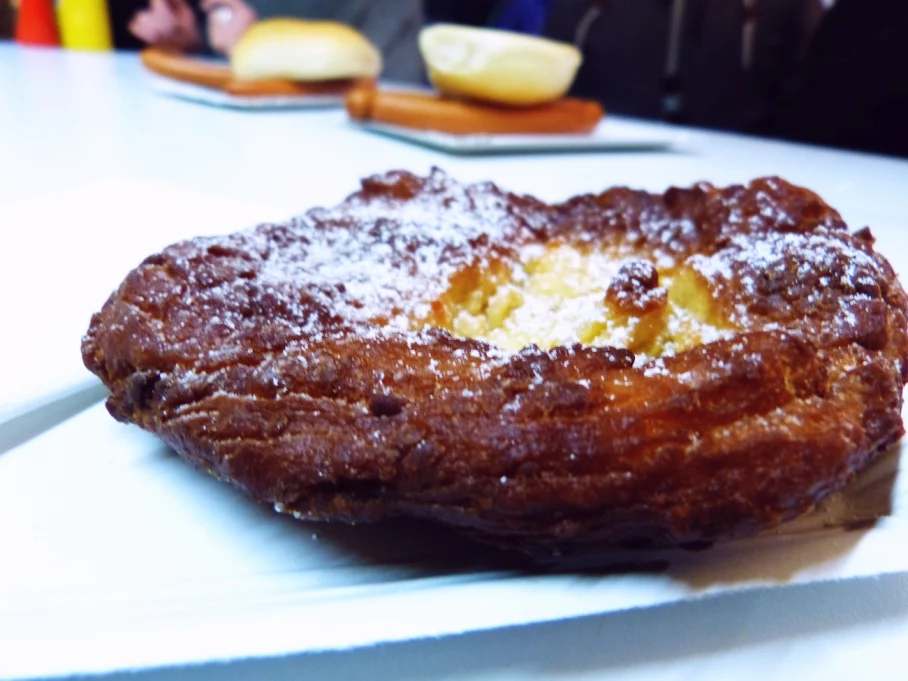 Kiachle - schmackhafte, in Fett ausgebackene Funkenküchle - Hörnerdörfer im Allgäu