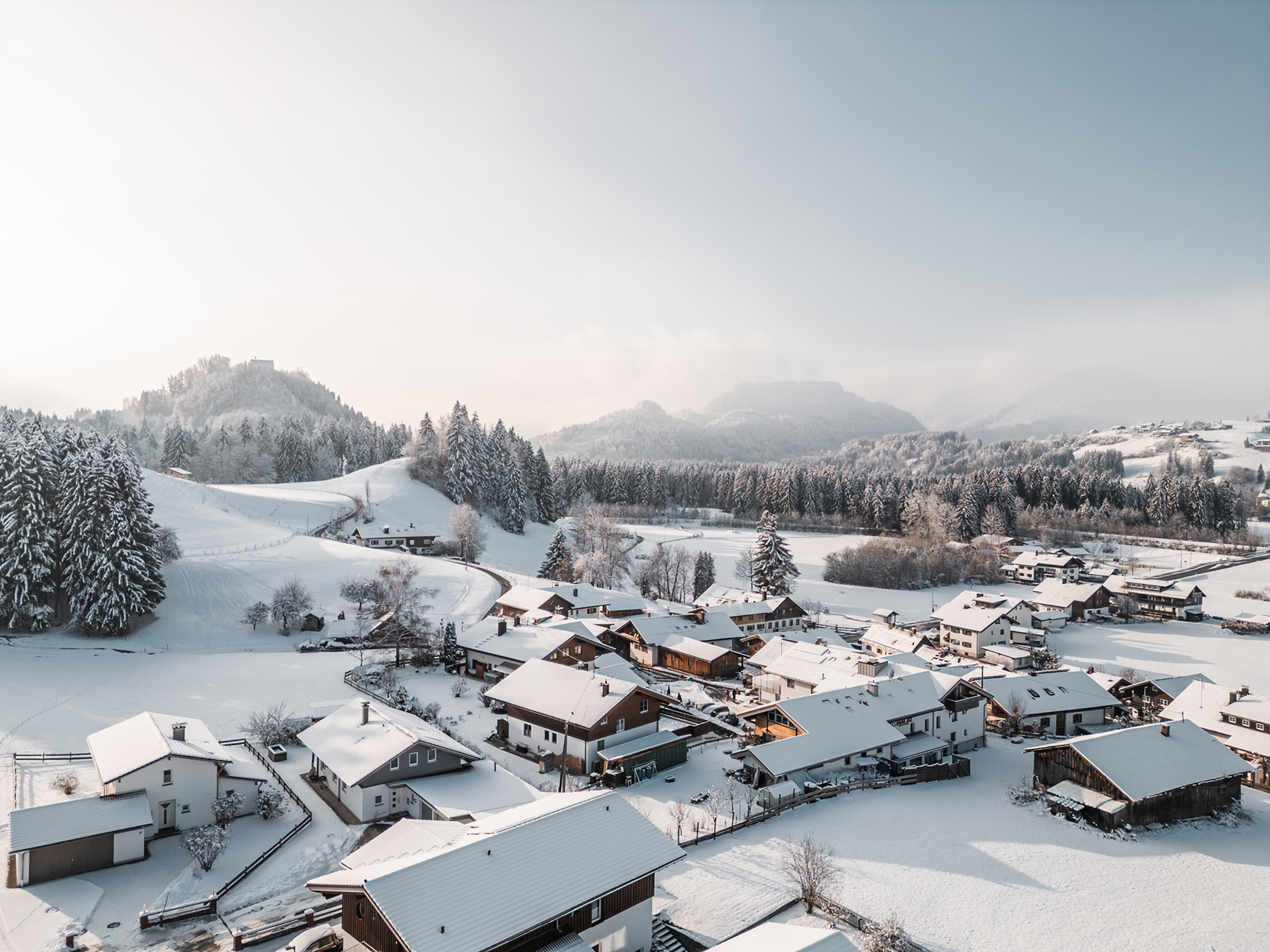Wintertraum im tief verschneiten Fischinger Ortsteil Au
