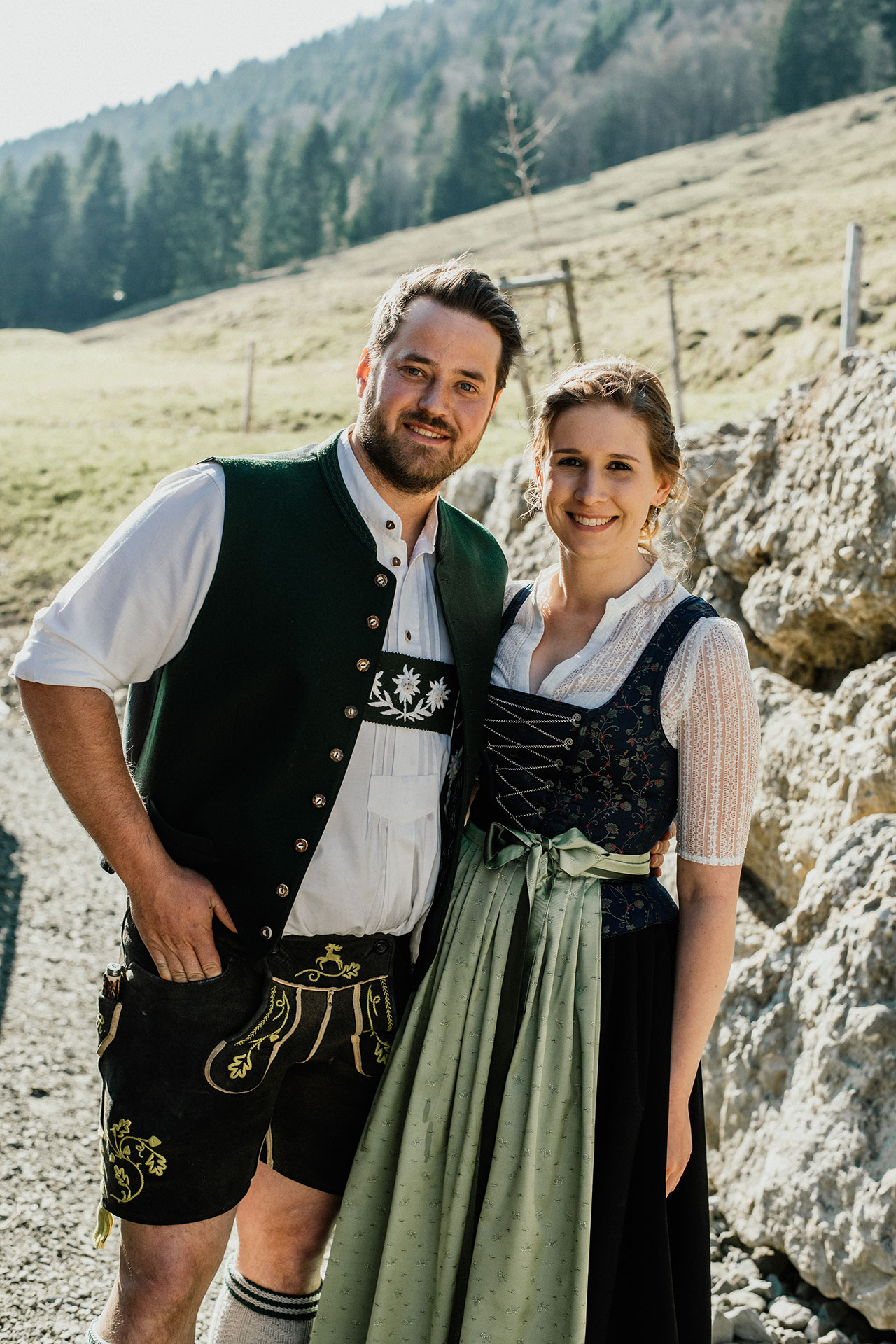 Ihre herzlichen Gastgeber - Franzi und Anton Rothärmel Ihre herzlichen Gastgeber - Franzi und Anton Rothärmel