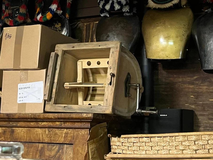 Das hier ist ein historisches Butterfass - Hörnerdörfer im Allgäu