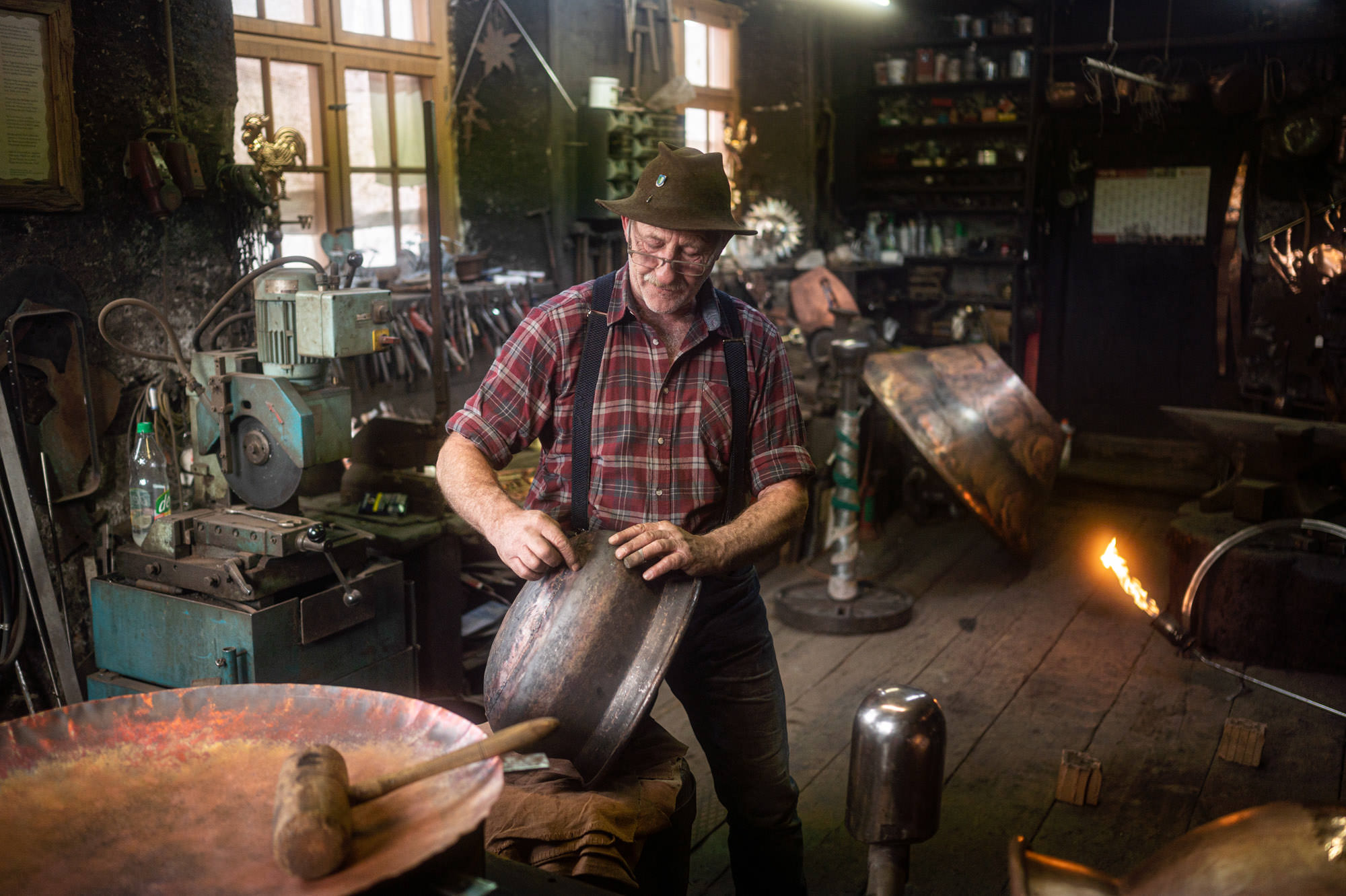 Hörnerdörfer Originale - Hans Rimmel, Kupferschmied Hörnerdörfer Originale - Hans Rimmel, Kupferschmied