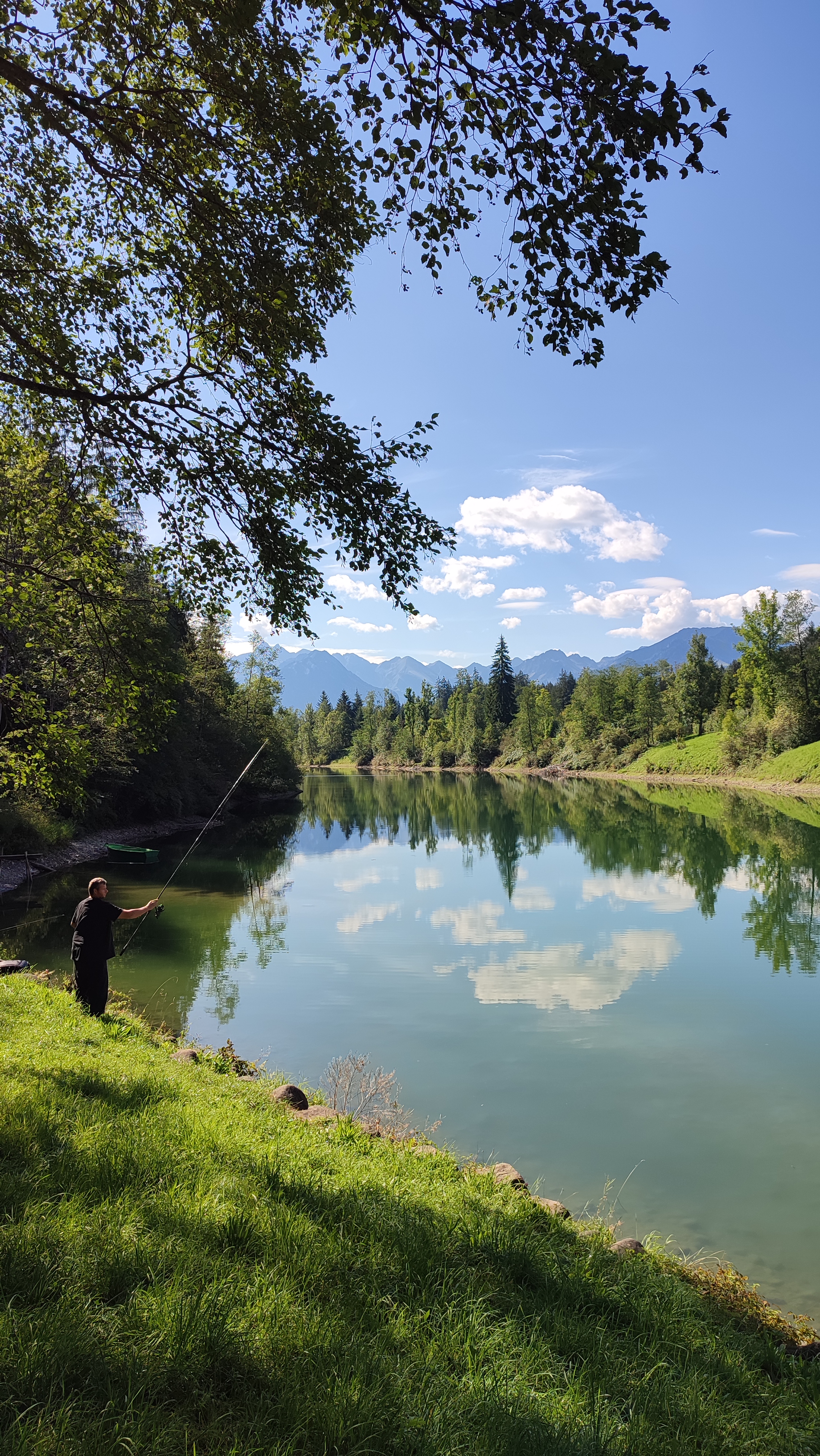 Angeln am Auwaldsee in Fischen im Allgäu