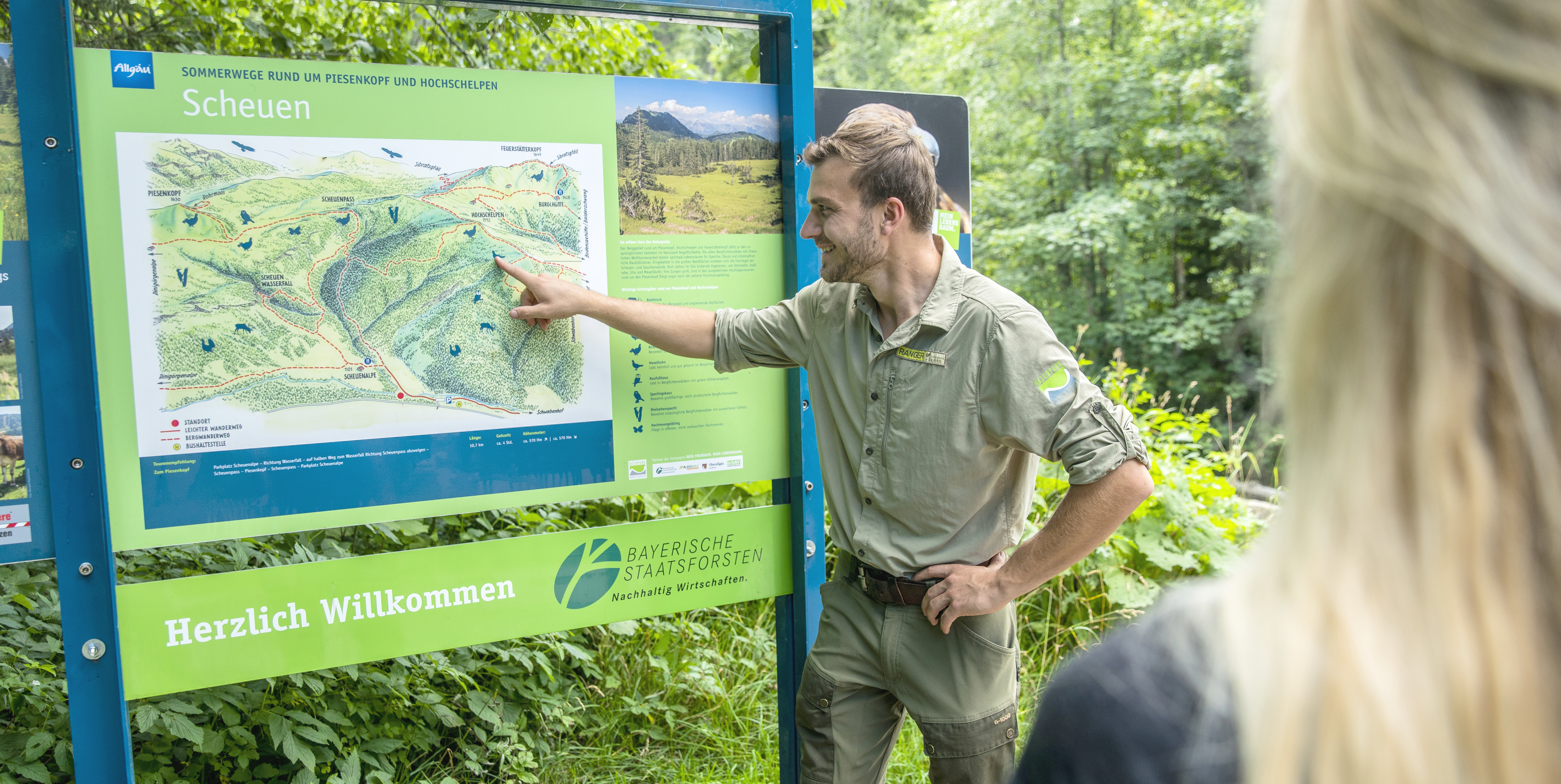 Besucherlenkungstafel im Naturpark Nagelfluhkette - Hörnerdörfer im Allgäu