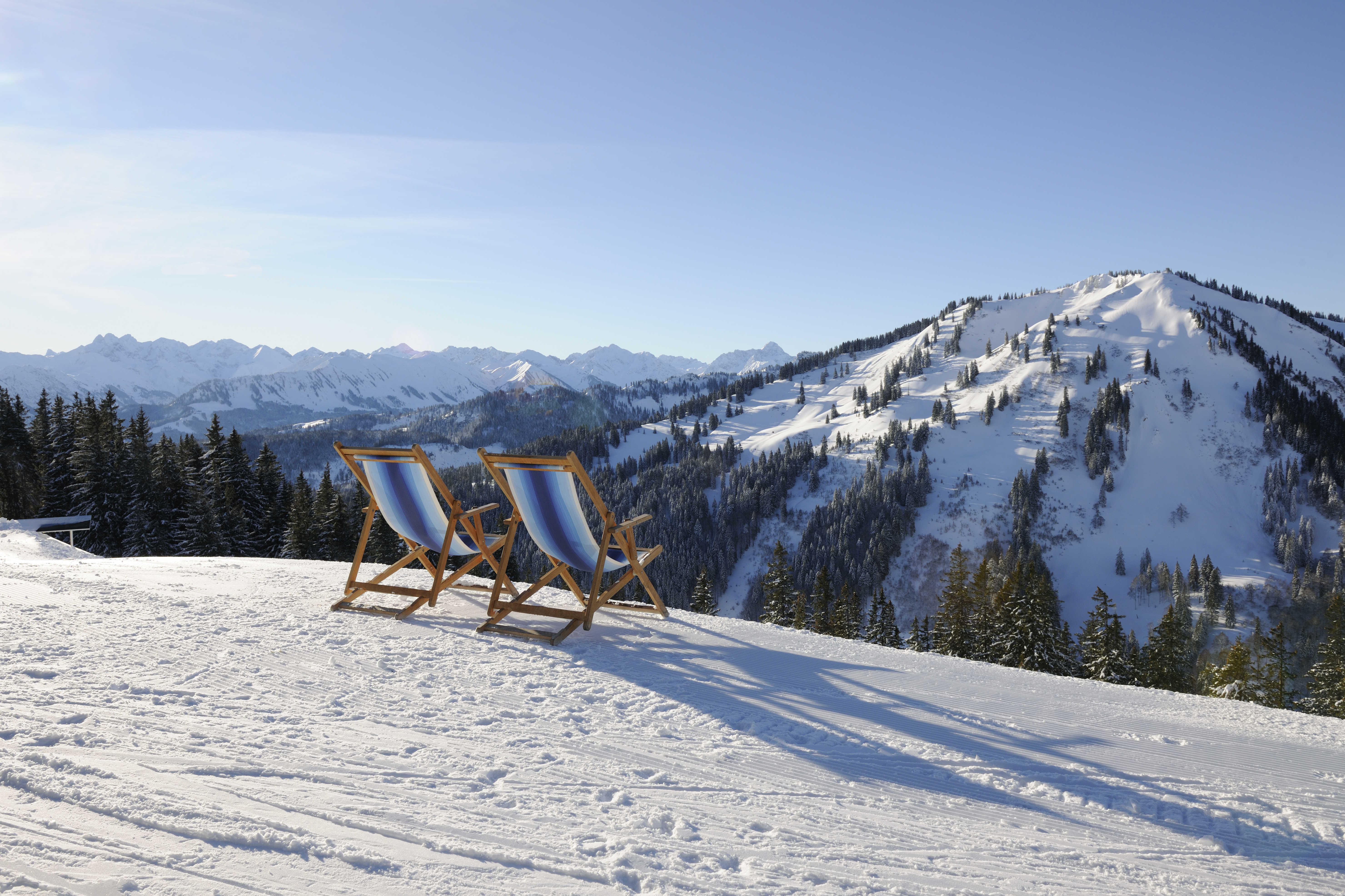 Winterliche Aussicht genießen und entspannen am Bolsterlanger Horn