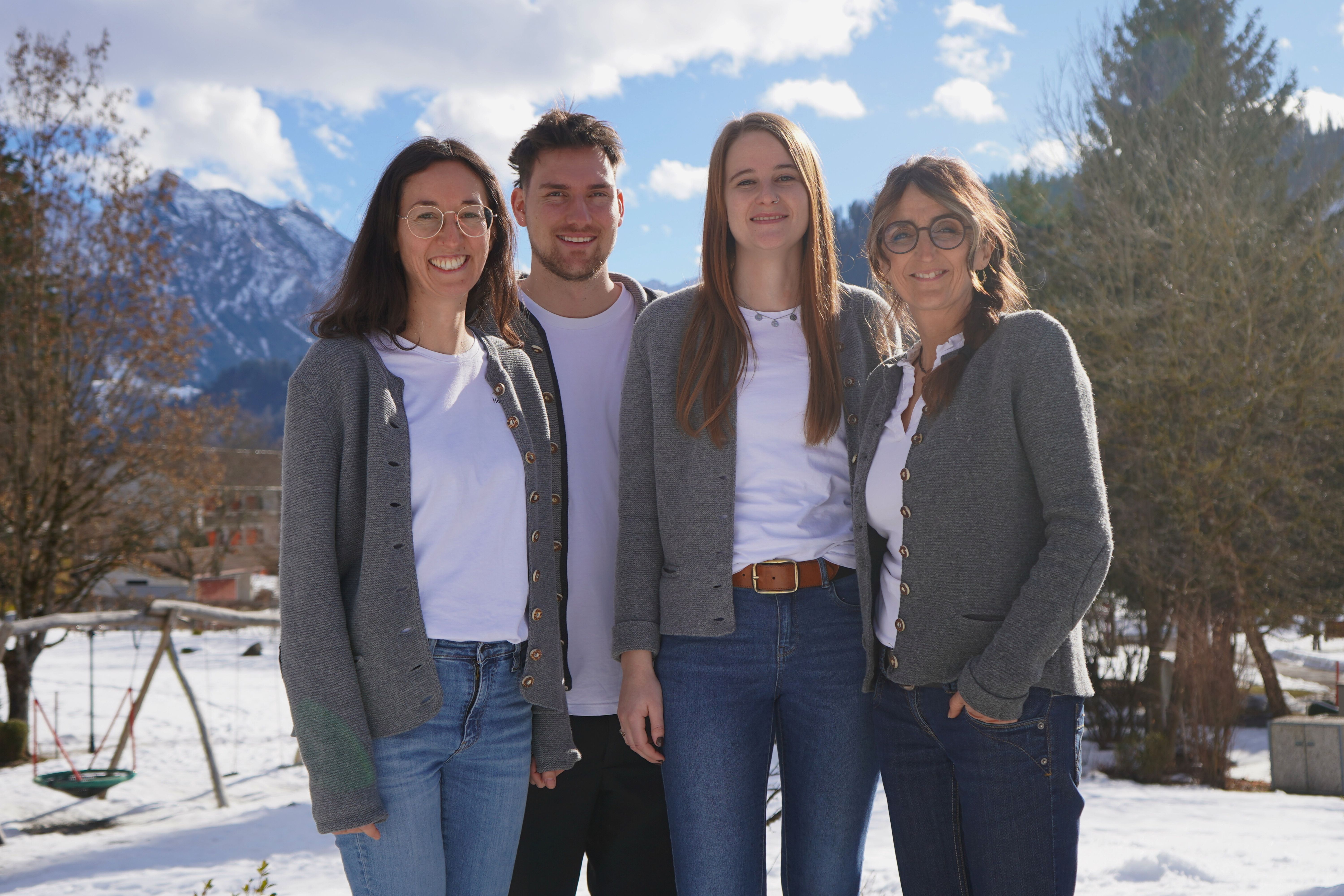 Team der Tourismus Hörnerdörfer im Allgäu, Gästeinformation Obermaiselstein, Cornelia Münz, Anna Strobel, Alexandra Floto