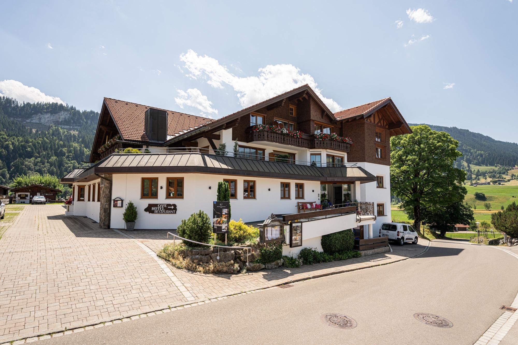Außenansicht des Hotels Berwanger Hof