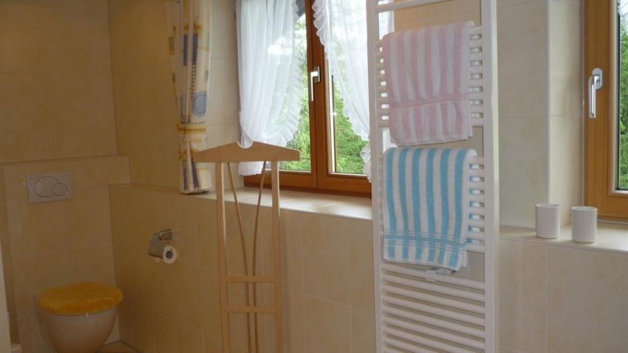 Dusche und WC mit Fußbodenheizung   alle Wohnungen, © Haus Burgfrieden - Fischen-Au i. Allgäu