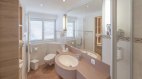Badezimmer großes Doppelzimmer (Beispielbild), © Hotel Alpenblick
