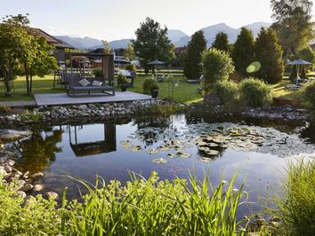 6-GARTEN IM SOMMER-Hotel-Rosenstock-Fischen (3)