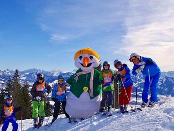 Mikas Skichule im Skigebiet Ofterschwang