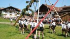 Maibaumaustellung in Hüttenberg - ein Fest!, © Mayrhof - Ofterschwang