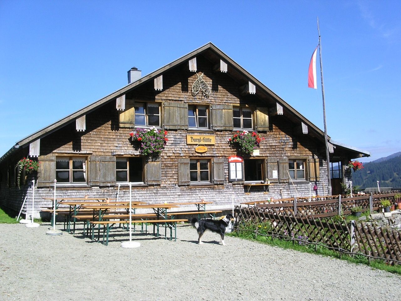 Burgl-Hütte auf österreichischem Gebiet