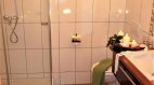 Bad mit Dusche und WC im Erdgeschoss, © ambiente Ofterschwang - Familie Kneringer