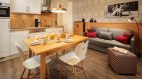 Chalet Sonnenkopf - Küche und Essbereich, © Landhaus Mucha - Bolsterlang