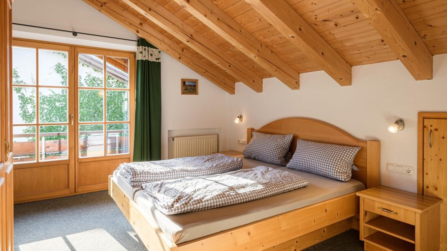 Schlafzimmer der Ferienwohnung Edelweiß, © Wenz