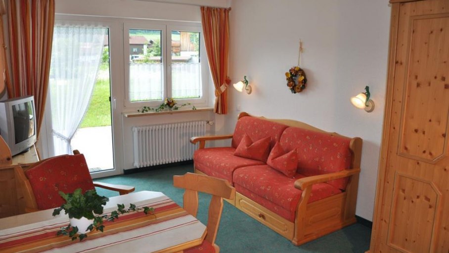 Ferienwohnung 3 - Wohnzimmer, © Birgit Schwärzler