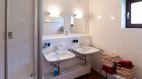 Ferienhaus Bausch - Badezimmer mit Dusche