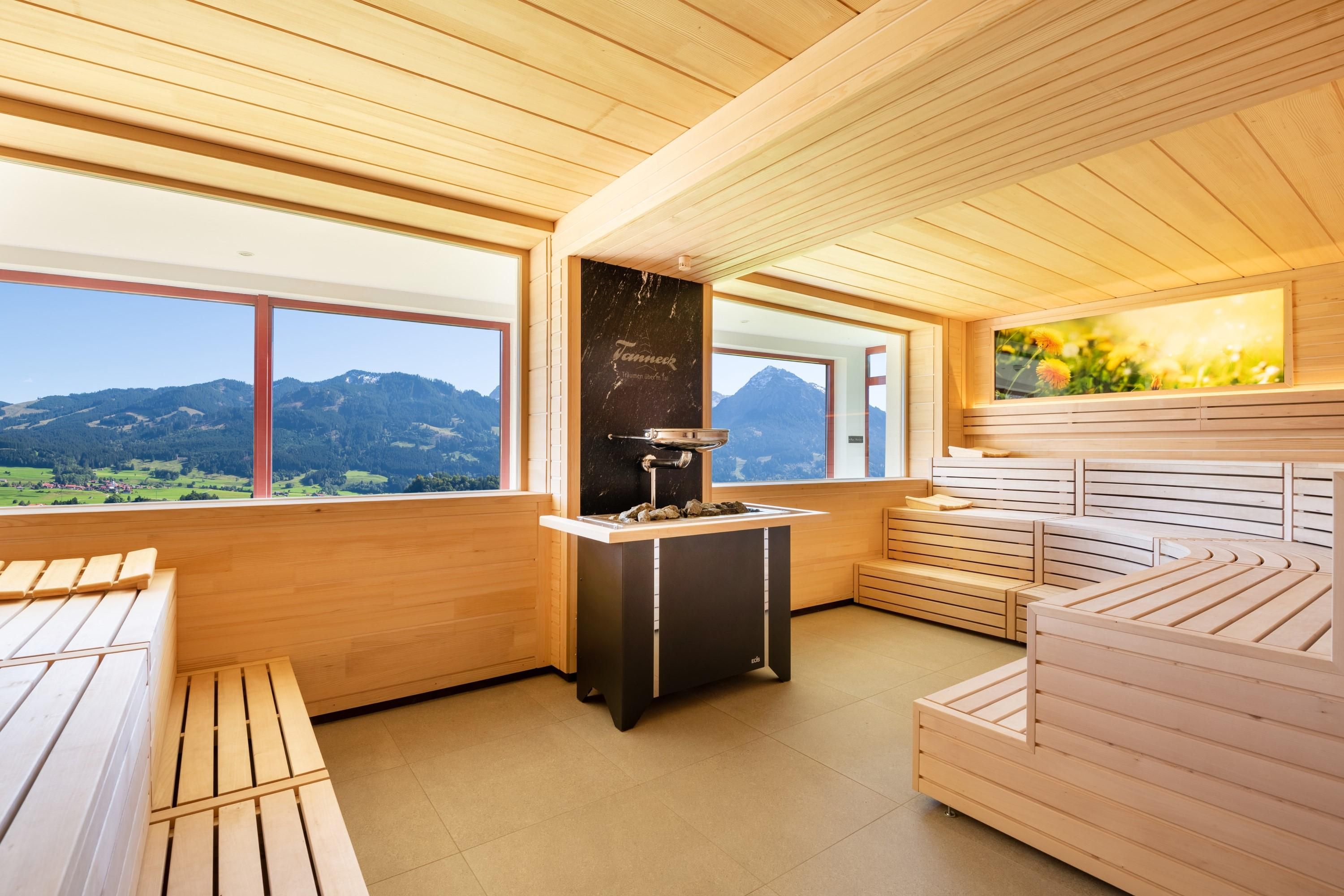 Die finnische Saune im Hotel Tanneck mit Panoramablick.