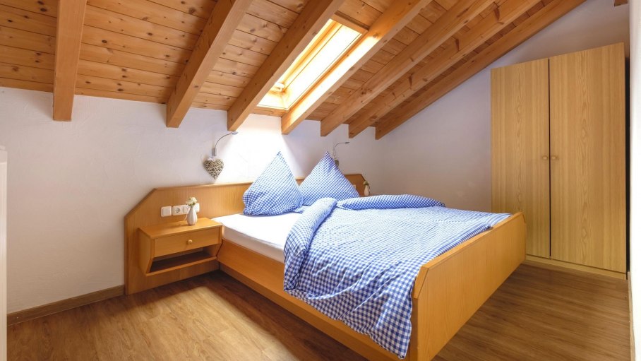 Ferienwohnung 4 - Schlafzimmer, © Ferienwohnungen Mooswiese - Ofterschwang